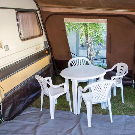 Keja Camping Chlapowo キャンプ場 *