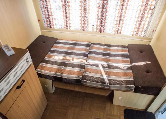 אתר קמפינג Keja Camping Chlapowo *