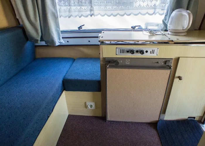 אתר קמפינג Keja Camping Chlapowo *