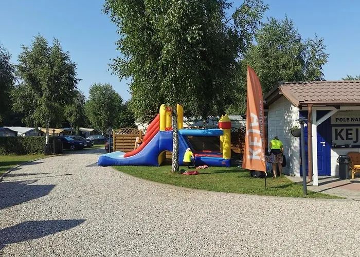 אתר קמפינג Keja Camping Chlapowo *
