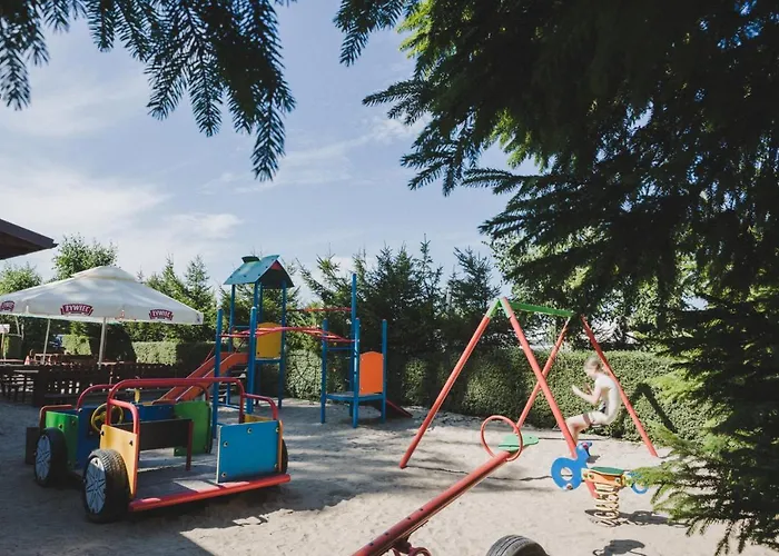 אתר קמפינג Keja Camping Chlapowo *